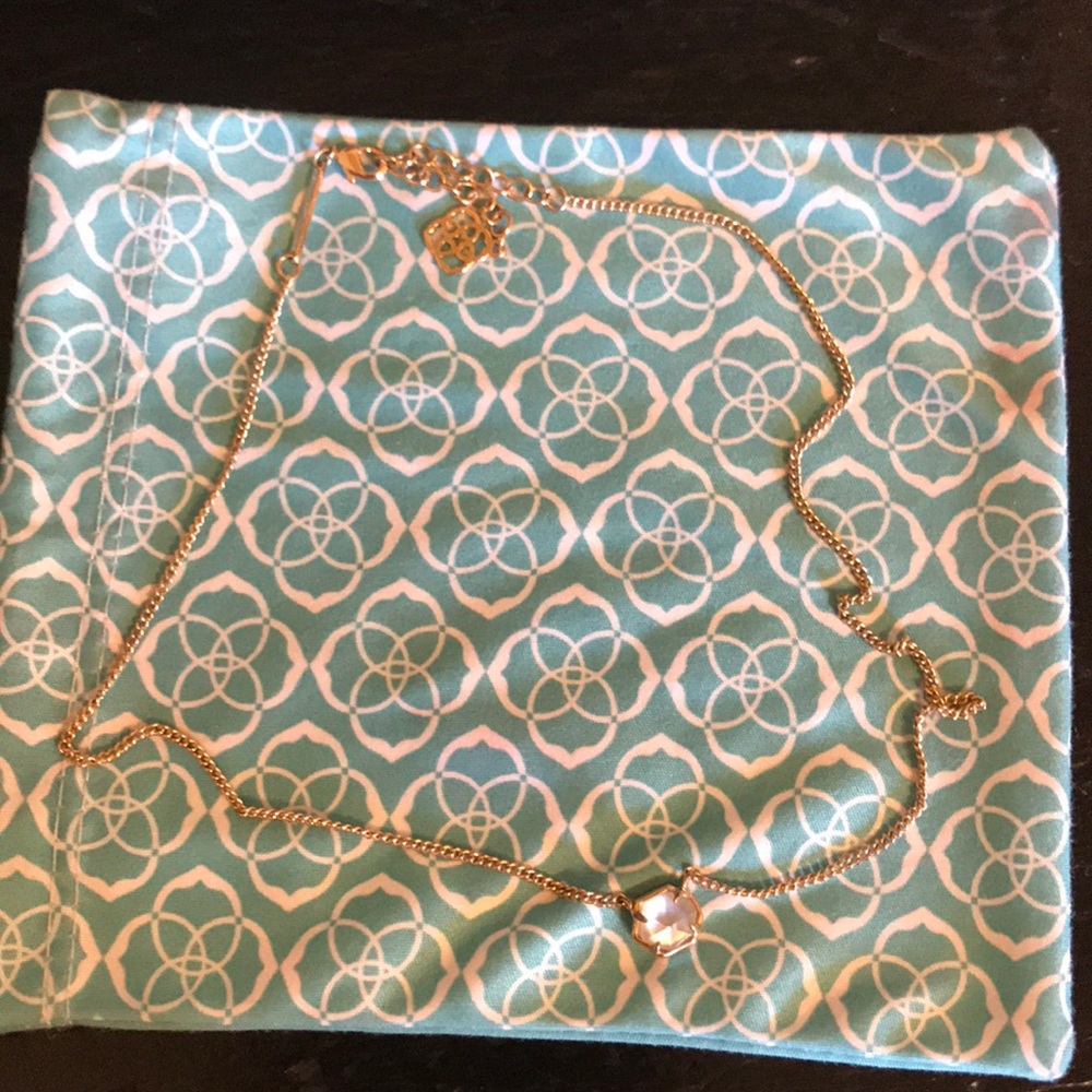 Kendra scott necklace